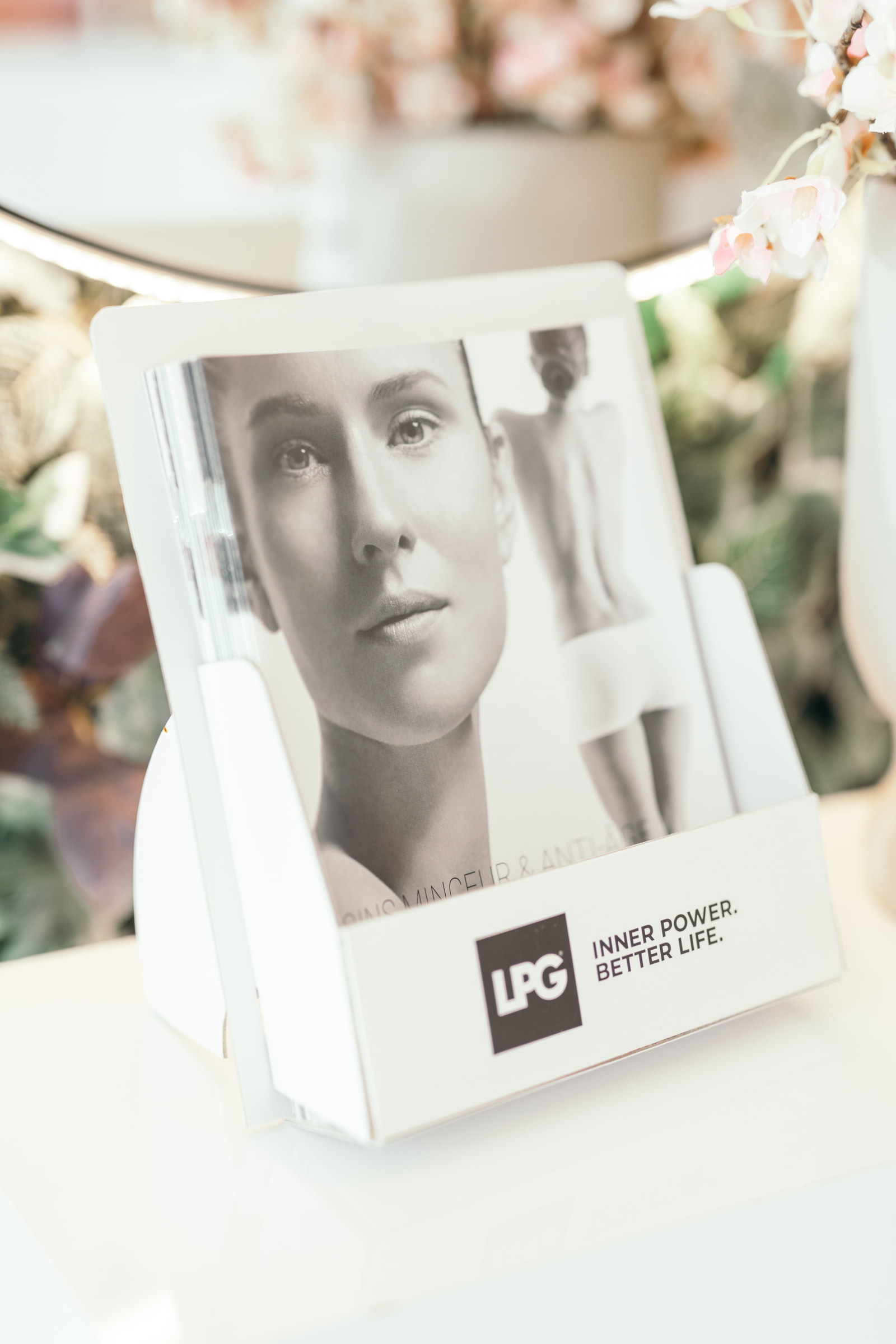 Leaflet display — Interior Photography, Brussels