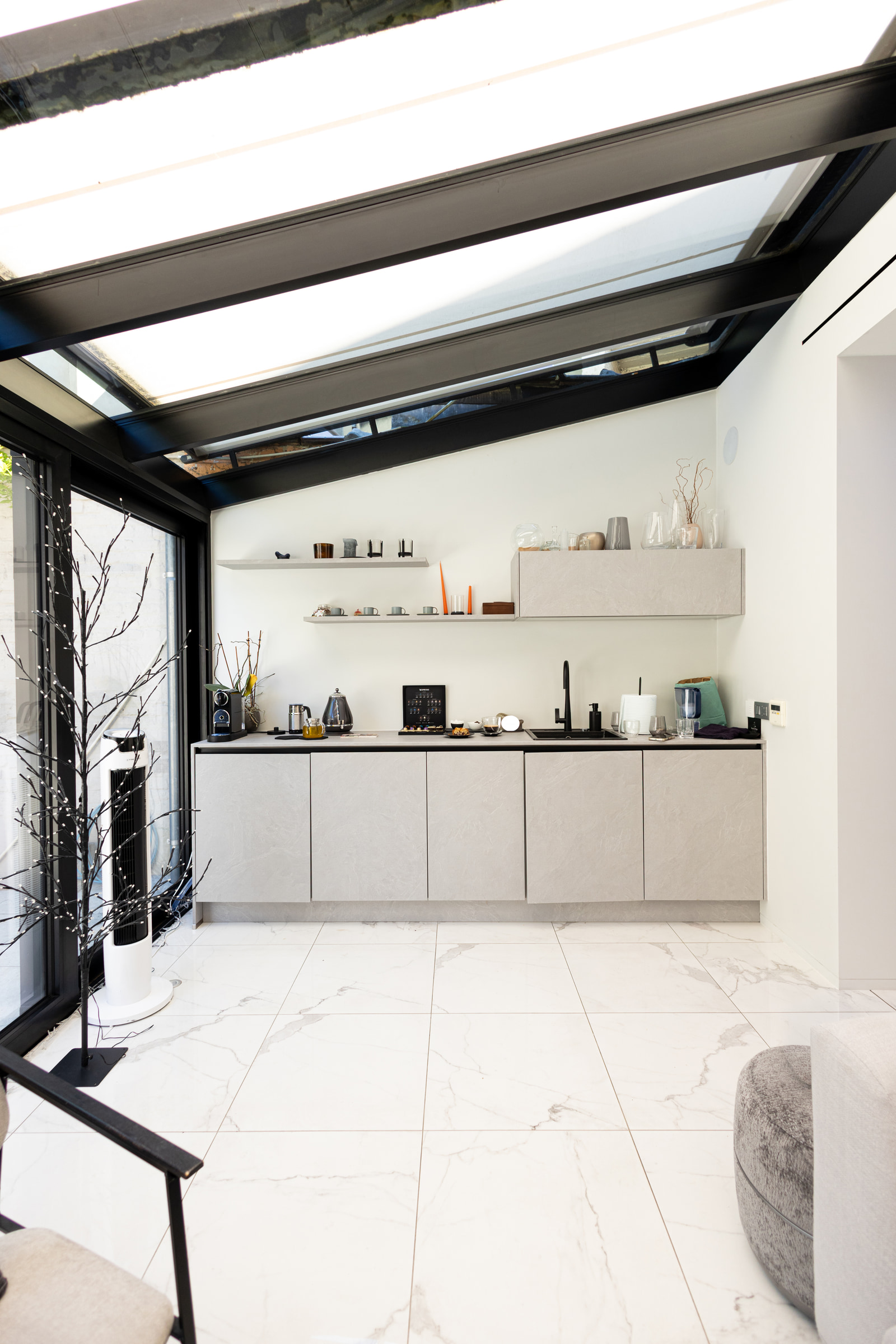 Kitchenette under the glass roof — Interior Photography, Brussels